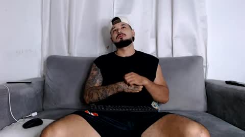 Snapshot of handsomen69 chatting on 07-18-26, 10:19 Handsomen online show from 07-18-26, 10:19