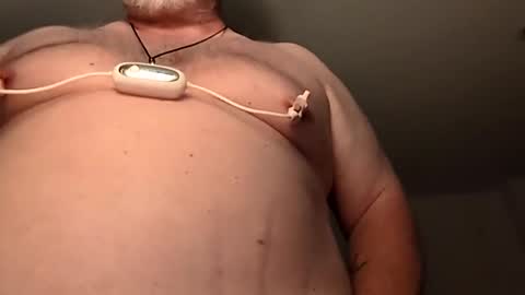 Handydick7373 online show from 06-09-26, 03:18