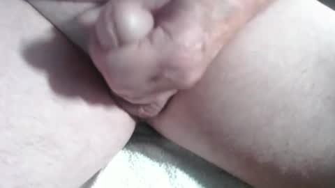 Snapshot of handyman33x chatting on 11-15-25, 02:02 Handyman online show from 11-15-25, 02:02