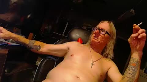 Snapshot of handyman5303 chatting on 11-09-25, 10:35 Handystudman online show from 11-09-25, 10:35