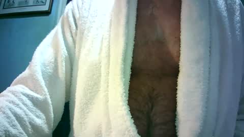 Snapshot of handymanforyou177322 chatting on 06-20-26, 09:39 handymanforyou177322 online show from 06-20-26, 09:39