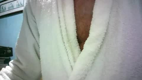 Snapshot of handymanforyou177322 chatting on 06-30-26, 09:05 handymanforyou177322 online show from 06-30-26, 09:05