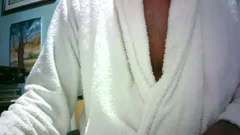 Snapshot of handymanforyou177322 chatting on 07-04-26, 11:33 handymanforyou177322 online show from 07-04-26, 11:33