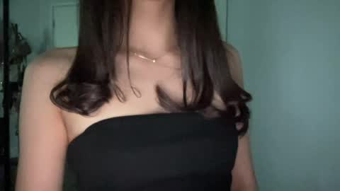 Snapshot of handymanii18 chatting on 06-19-26, 11:30 handymanii18 online show from 06-19-26, 11:30