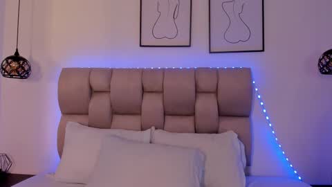 hanna__evans_ online show from 02-05-26, 11:48