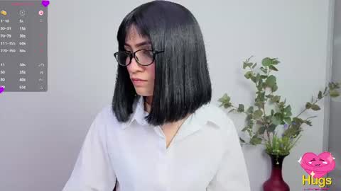 Snapshot of hanna_chloe chatting on 07-14-26, 02:12 Sara online show from 07-14-26, 02:12
