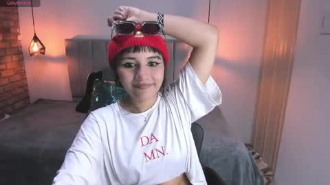 Hanna clark online show from 05-22-26, 02:44