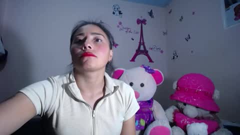 Snapshot of hanna_girl21 chatting on 11-29-25, 04:59 HANNA online show from 11-29-25, 04:59