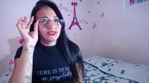 Snapshot of hanna_girl21 chatting on 02-21-26, 08:32 HANNA online show from 02-21-26, 08:32