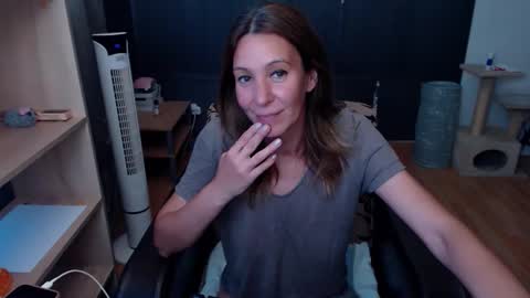 Snapshot of hanna_ha chatting on 06-09-26, 06:08 hanna_ha online show from 06-09-26, 06:08