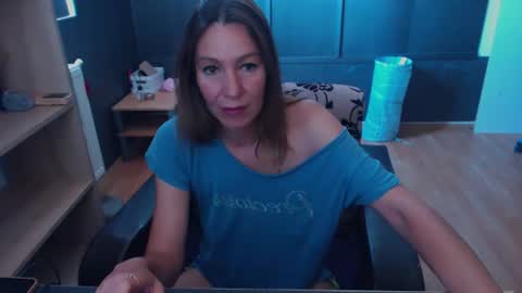Snapshot of hanna_ha chatting on 07-14-26, 07:13 hanna_ha online show from 07-14-26, 07:13