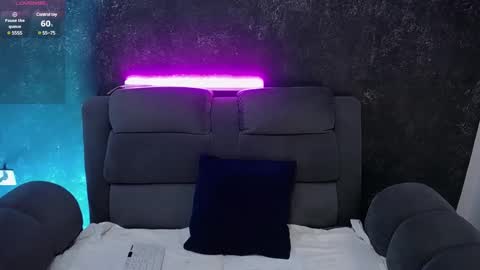 Snapshot of hanna_jhoonson chatting on 01-09-25, 08:01 Isabella online show from 01-09-25, 08:01