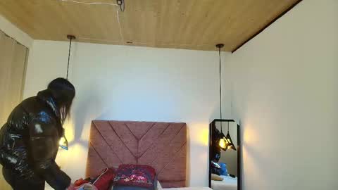  H A N N A  online show from 02-14-26, 10:06