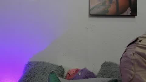 Snapshot of hanna_moore10 chatting on 05-29-26, 11:14 Hanna online show from 05-29-26, 11:14