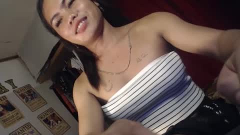 Snapshot of hanna_soojin chatting on 02-23-26, 04:04 hanna online show from 02-23-26, 04:04