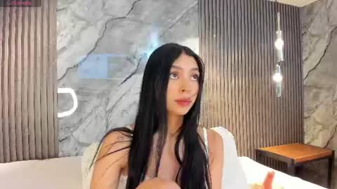 Snapshot of hanna_stell chatting on 07-21-26, 11:45 Hanna S online show from 07-21-26, 11:45