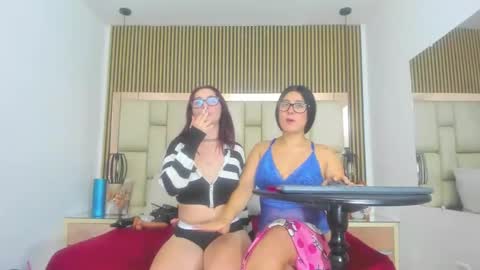 hannaANDcherri online show from 11-24-25, 08:08