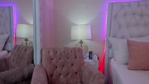 HannaDawsons online show from 01-22-25, 03:41