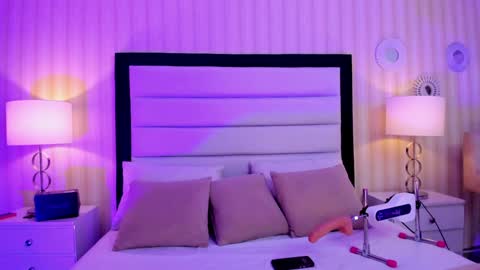 HannaDawsons online show from 02-06-25, 03:27