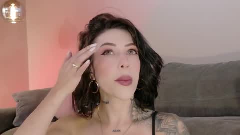 Hannah  online show from 04-05-26, 03:04