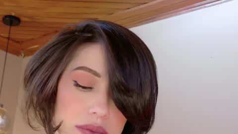 Hannah  online show from 06-06-26, 02:16