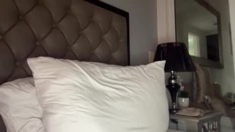 Snapshot of hannah_girl_ chatting on 09-09-25, 08:58 Im your naughty girl and porn star in bed Hannah online show from 09-09-25, 08:58