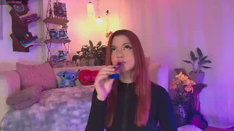 Snapshot of hannah_lovee chatting on 06-10-26, 02:34 hannah_lovee online show from 06-10-26, 02:34