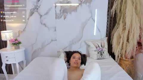 Snapshot of hannahill69 chatting on 07-14-26, 10:21 Hannahill69 online show from 07-14-26, 10:21