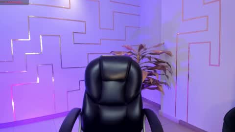 HANNAH J online show from 09-15-25, 06:08