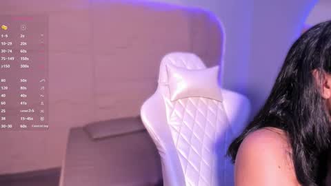 hannahmonttgomery  Help me reach 100 Hands up online show from 02-03-26, 04:23