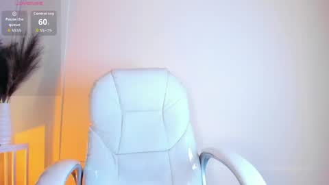 Snapshot of hannapaola chatting on 05-27-26, 01:57 HannaPaola online show from 05-27-26, 01:57