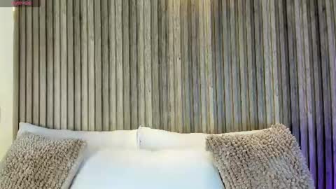 Snapshot of hannapaola chatting on 06-19-26, 10:35 HannaPaola online show from 06-19-26, 10:35