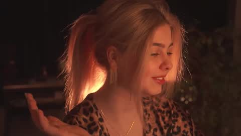 Hanna online show from 03-03-25, 02:36