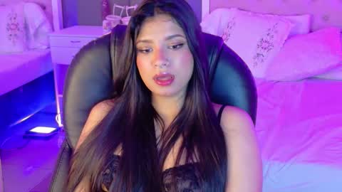 Snapshot of hannasthone chatting on 02-25-26, 03:32 hannasthone online show from 02-25-26, 03:32