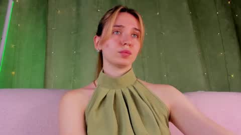 Snapshot of hannavanilla chatting on 06-26-26, 09:46 Hannavanilla online show from 06-26-26, 09:46