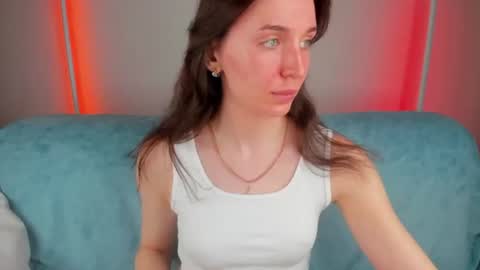 Snapshot of hannavanilla chatting on 07-27-26, 01:23 Hannavanilla online show from 07-27-26, 01:23