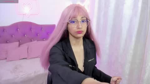 HANNI  online show from 12-01-25, 11:59