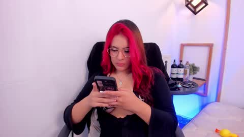 Hanny online show from 12-16-25, 04:34