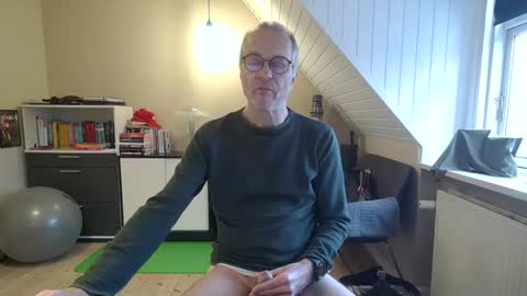 Hanse online show from 12-30-24, 10:53