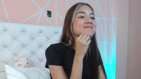 Snapshot of hantonella chatting on 09-24-25, 08:01 Anto online show from 09-24-25, 08:01