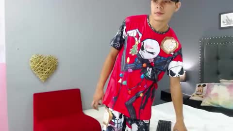 hanyo_and_cattie online show from 12-07-24, 02:02