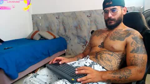 hanz_col online show from 11-08-25, 10:37