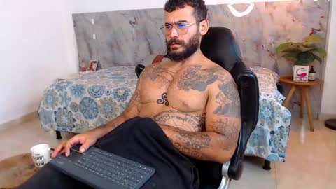 hanz_col online show from 11-16-25, 03:12