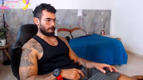 hanz_col online show from 12-22-25, 03:31