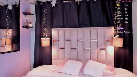 Hanzking01 online show from 11-18-25, 03:12