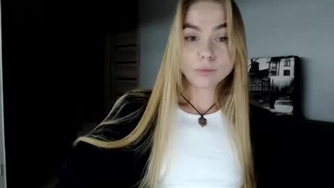 Snapshot of happy_fox_ chatting on 12-03-24, 09:12 happy_fox_ online show from 12-03-24, 09:12