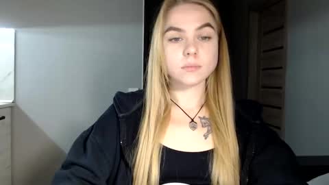 Snapshot of happy_fox_ chatting on 12-12-24, 09:58 happy_fox_ online show from 12-12-24, 09:58