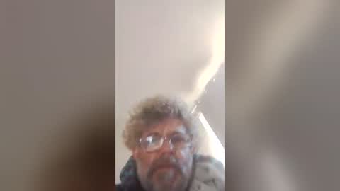 Snapshot of happydick69a chatting on 07-11-26, 01:41 happydick69a online show from 07-11-26, 01:41