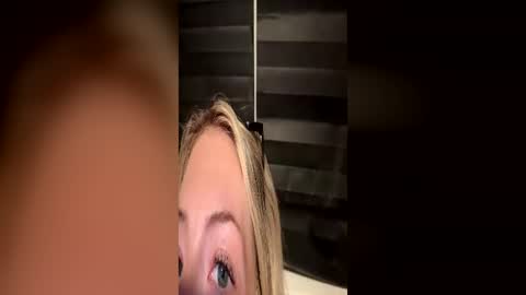 Snapshot of happygal_303 chatting on 06-18-26, 04:00 happygal_303 online show from 06-18-26, 04:00