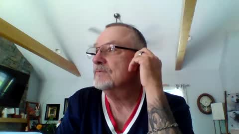 Snapshot of happynudist7373 chatting on 07-01-26, 08:08 happynudist7373 online show from 07-01-26, 08:08